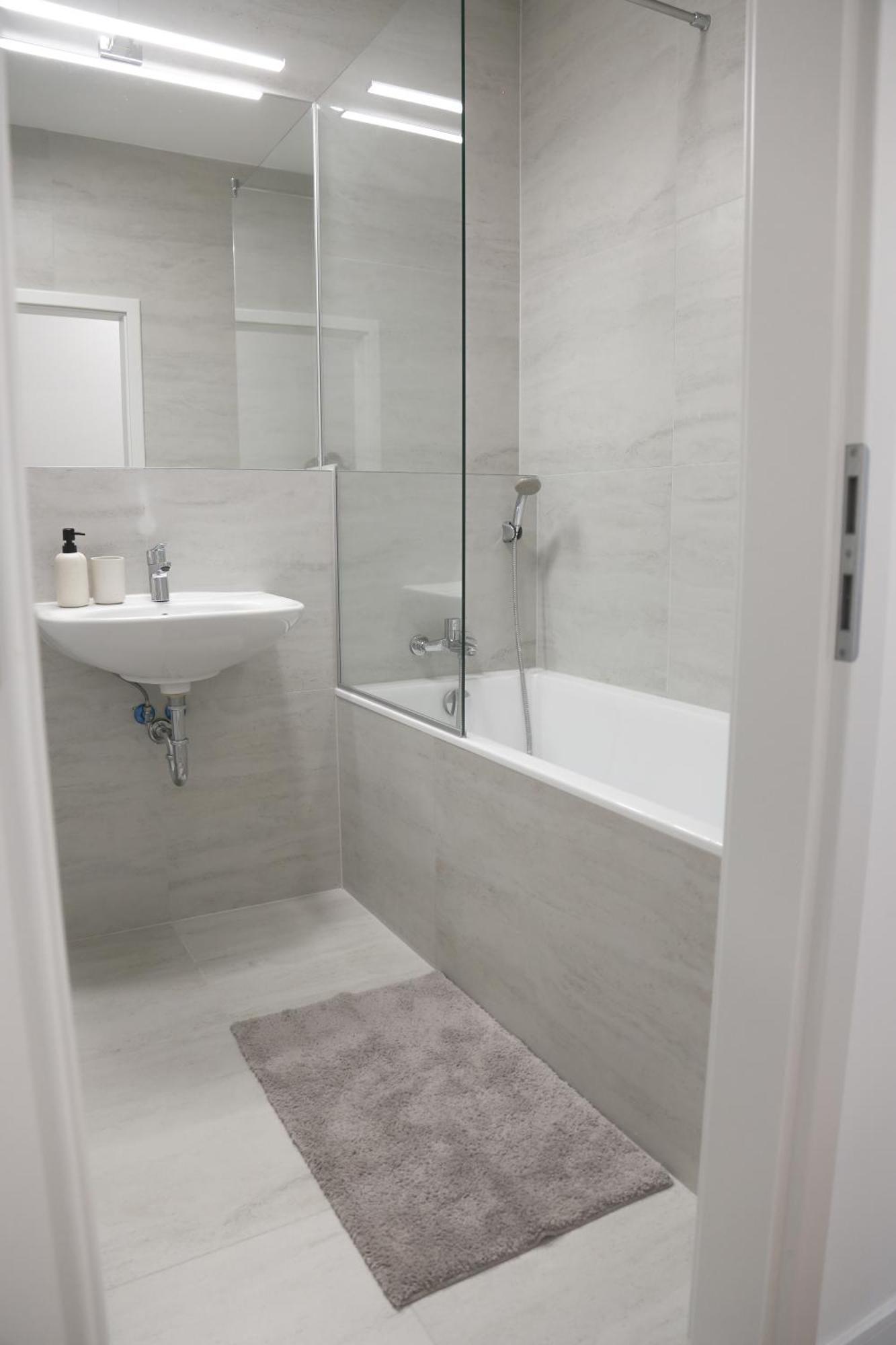 Kesselbauer Bratislava - Luxury Apartment With Free Parking Eksteriør bilde